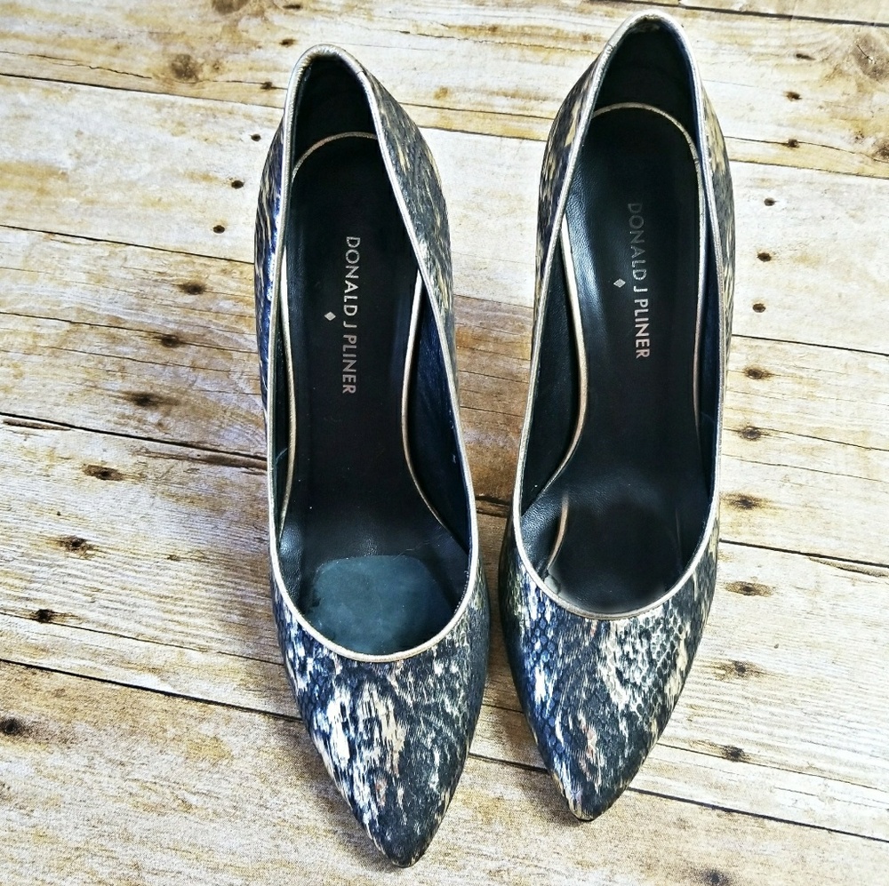 Donald J. Pliner Brave Black Silver Metallic Pumps - Picture 2 of 6